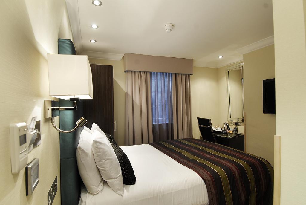 Astors Belgravia Bed & Breakfast London Ngoại thất bức ảnh