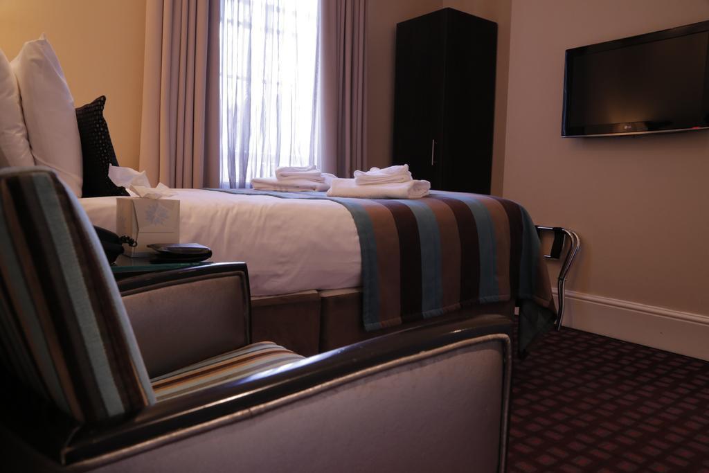 Astors Belgravia Bed & Breakfast London Ngoại thất bức ảnh