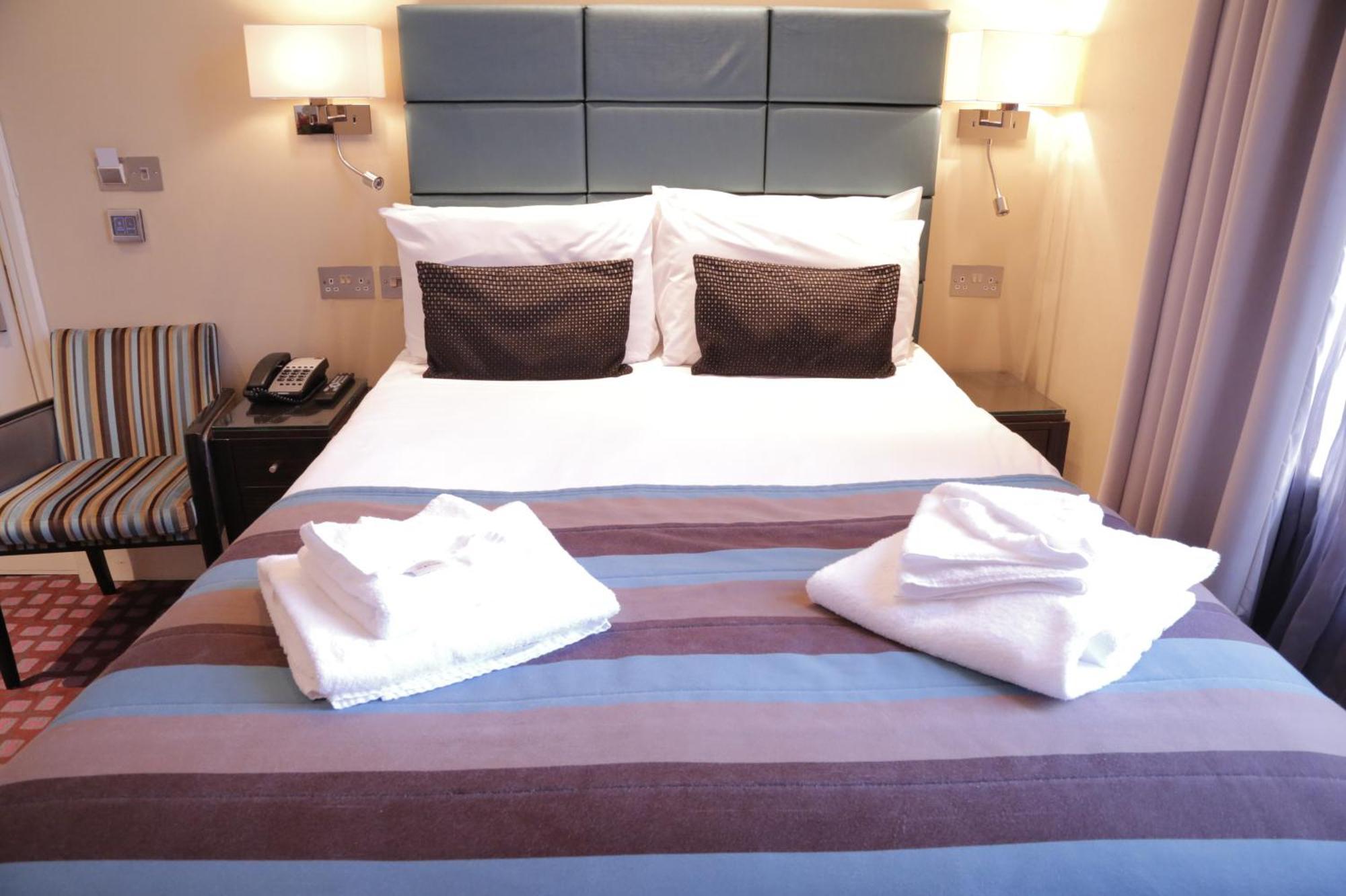 Astors Belgravia Bed & Breakfast London Ngoại thất bức ảnh